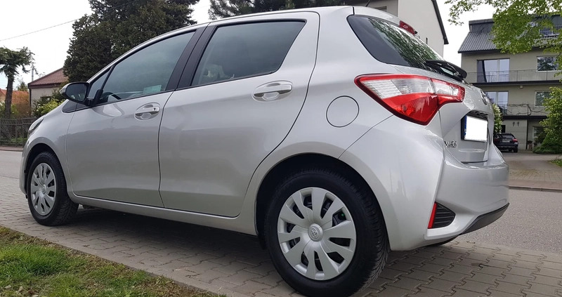 Toyota Yaris cena 53500 przebieg: 23000, rok produkcji 2018 z Proszowice małe 781